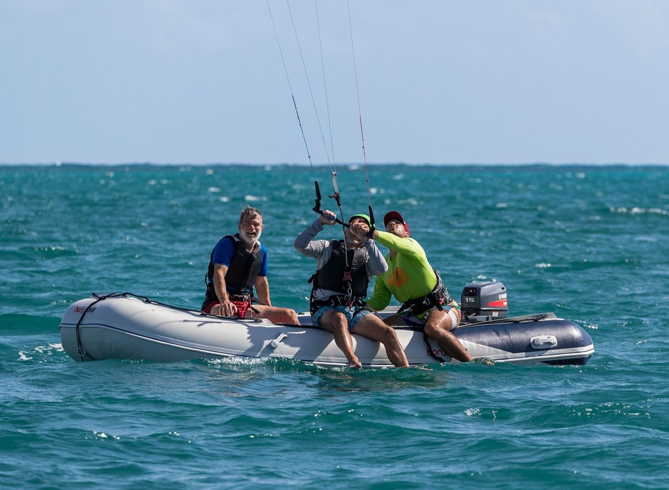 kitesurf lesson at green island for beginners