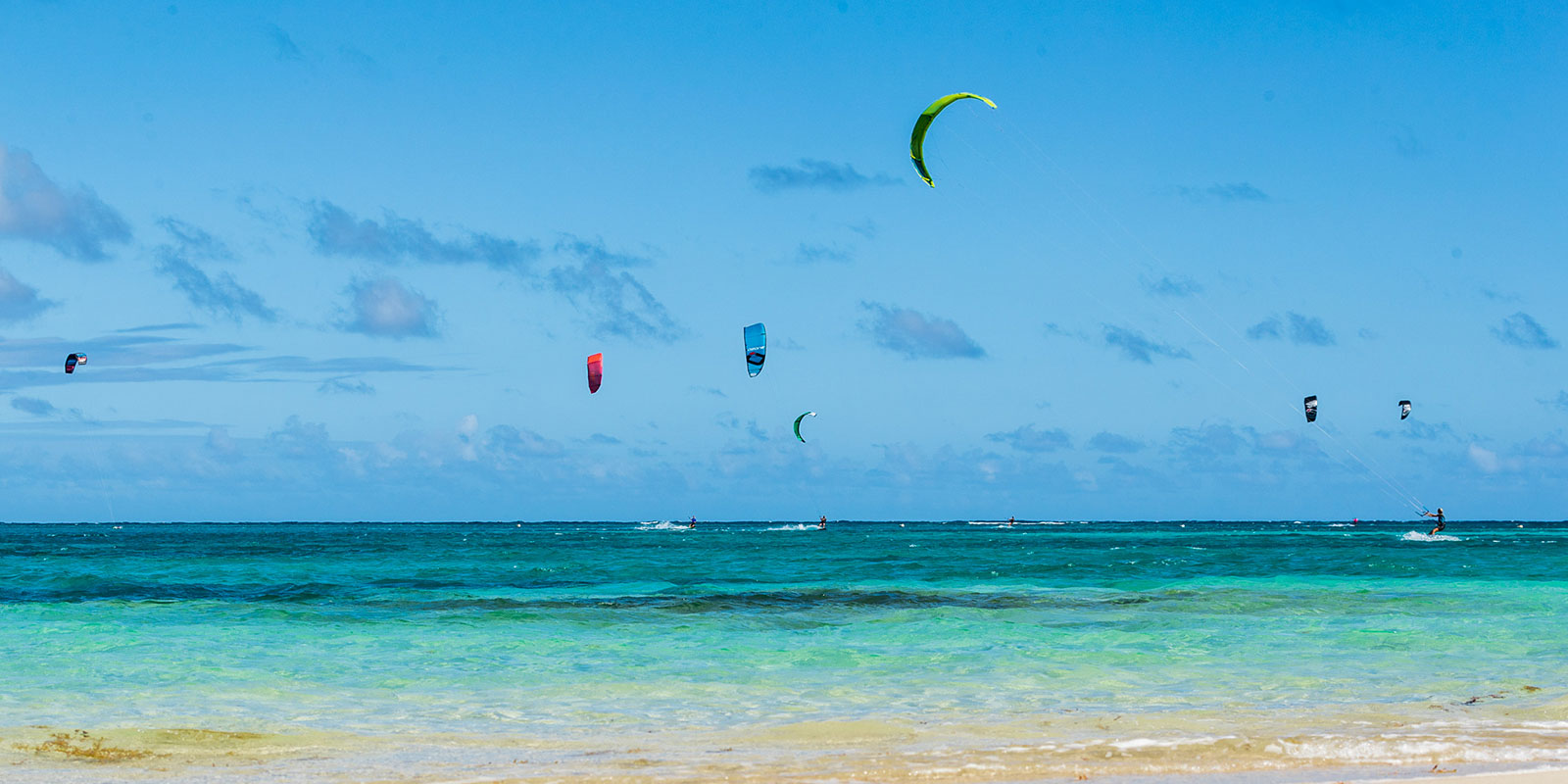 kiting in antigua at 40knots