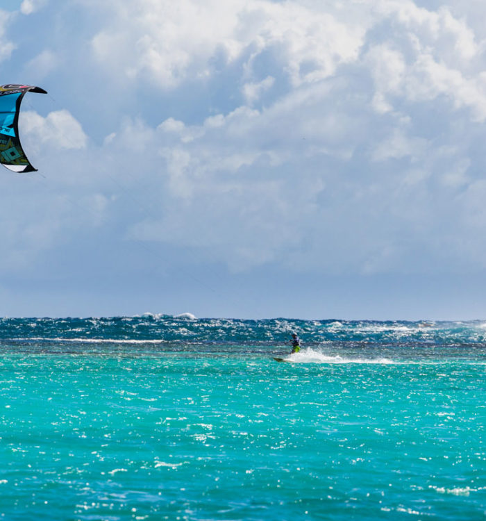 kitesurfing at green island